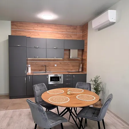 Apartment Atea Complex With Pool Next To The Kawarna