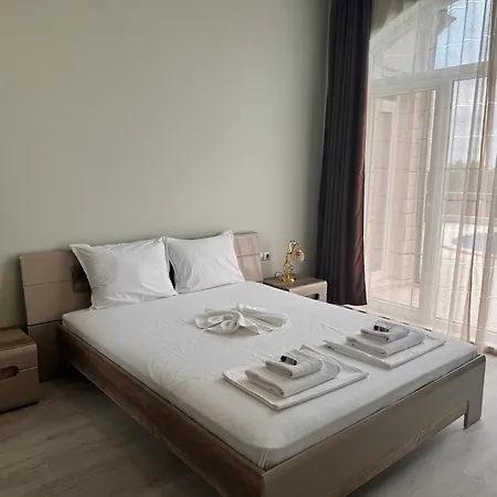 Atea Complex With Pool Next To The